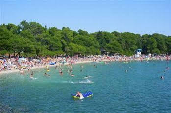 Adria Apartments Biograd Na Moru Exterior foto